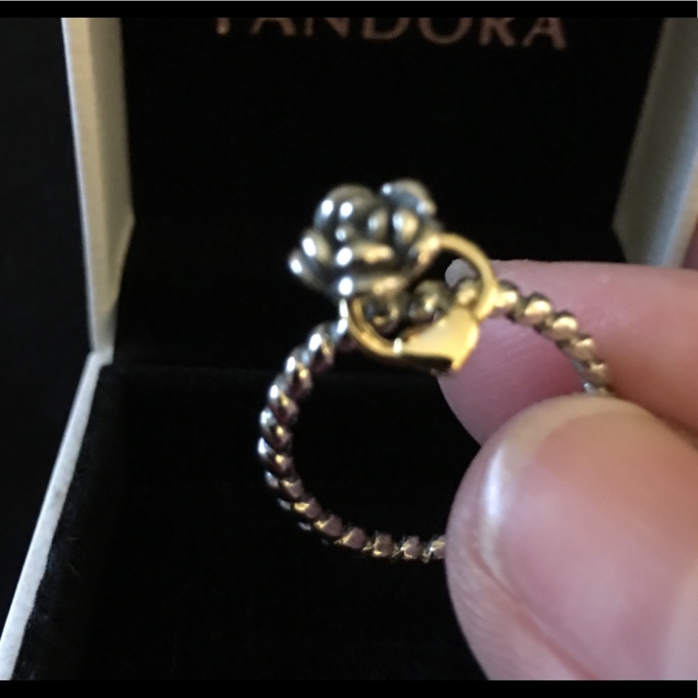 Rose with gold heart size 8.5